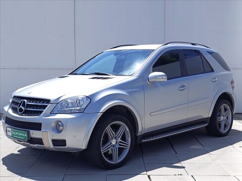 Mercedes-Benz Třídy M SUV / Terénní 3,0 l 165 kw