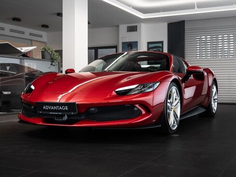 Ferrari Ostatní Kabriolet 3,0 l 610 kw