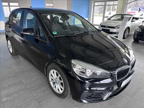 BMW Řada 2 MPV 2,0 l 110 kw