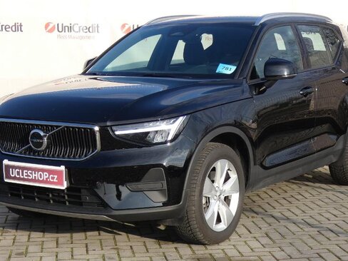 Volvo XC40 SUV / Terénní 2,0 l 120 kw