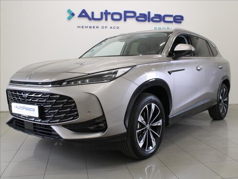 MG HS SUV / Terénní 1,5 l 125 kw