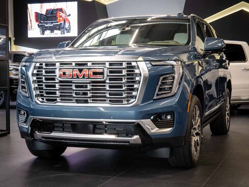 GMC Yukon SUV / Terénní 6,2 l 313 kw