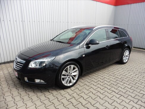 Opel Insignia Kombi 2,0 l 118 kw