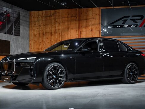 BMW Řada 7 Sedan / Limuzína 3,0 l 220 kw