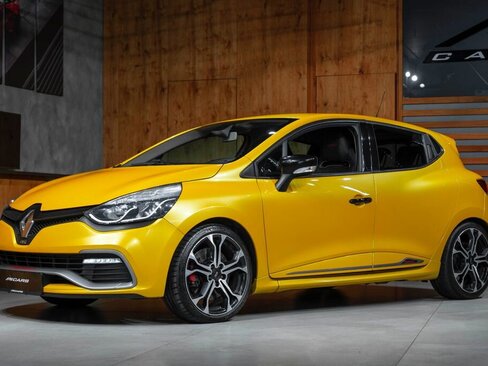 Renault Clio Hatchback 1,6 l 162 kw