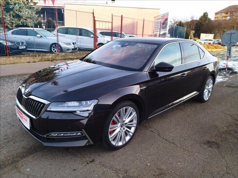 Škoda Superb Sedan / Limuzína 2,0 l 200 kw