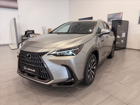 Lexus NX 350h SUV / Terénní 2,5 l 148 kw