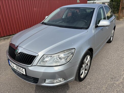 Škoda Octavia Sedan / Limuzína 1,6 l 77 kw
